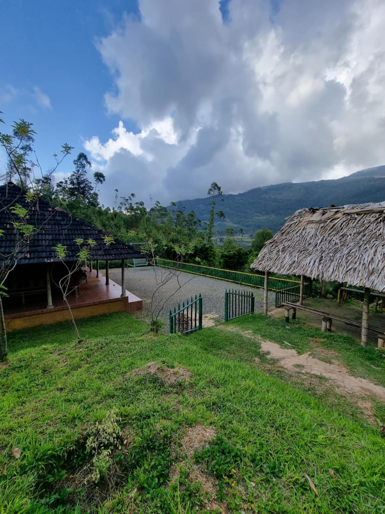 Nature Castle -Traditional Villa,Vattavada Kottakamboor Esterno foto