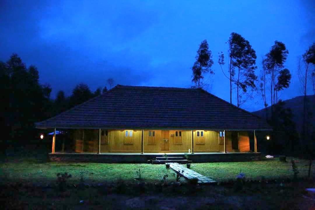 Nature Castle -Traditional Villa,Vattavada Kottakamboor Esterno foto