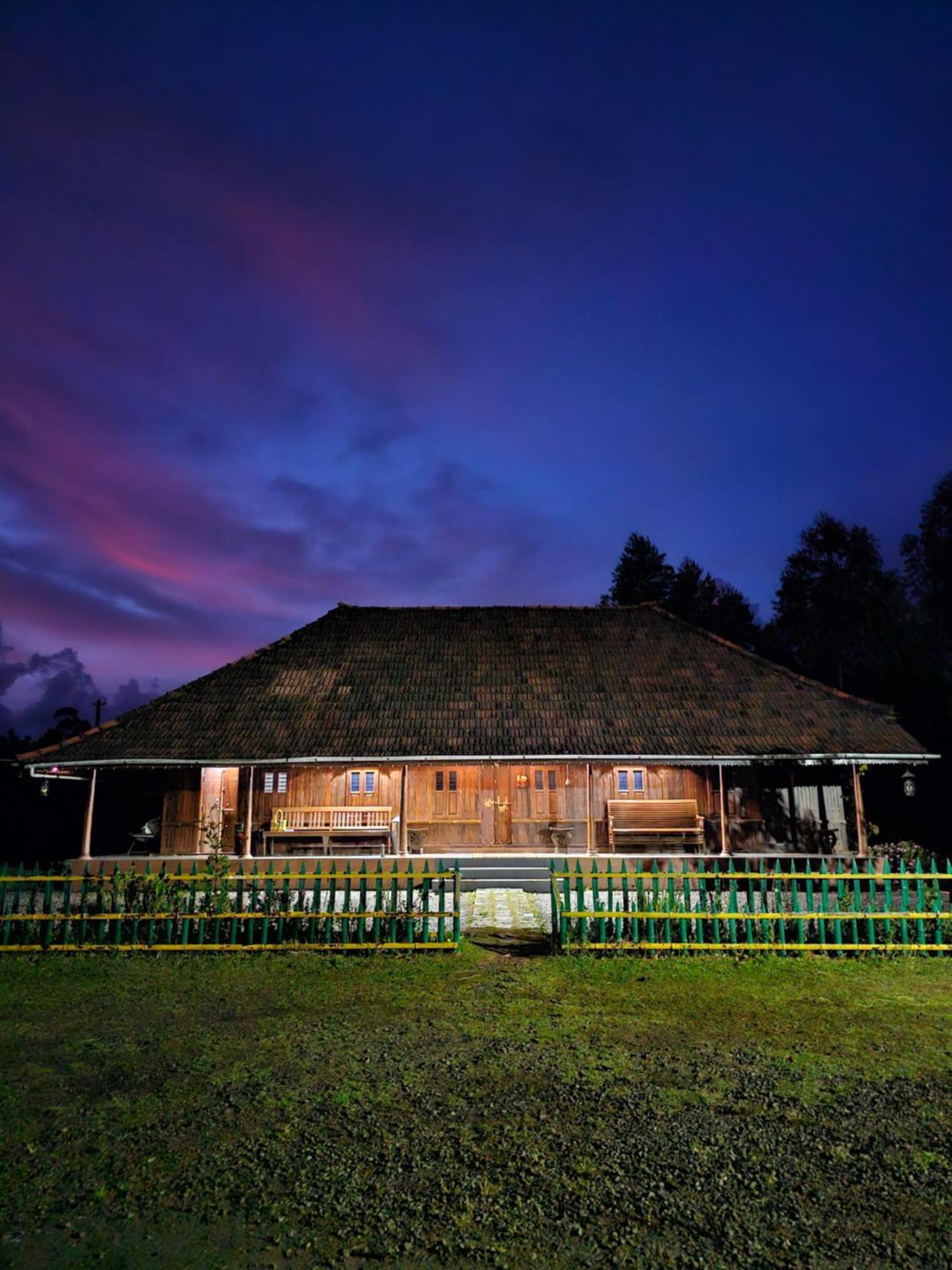 Nature Castle -Traditional Villa,Vattavada Kottakamboor Esterno foto